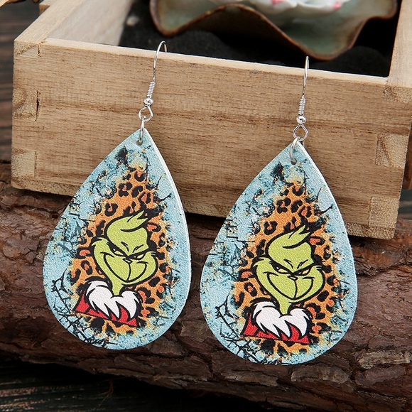 Christmas grinch leather drop earrings - Picture 1 of 3